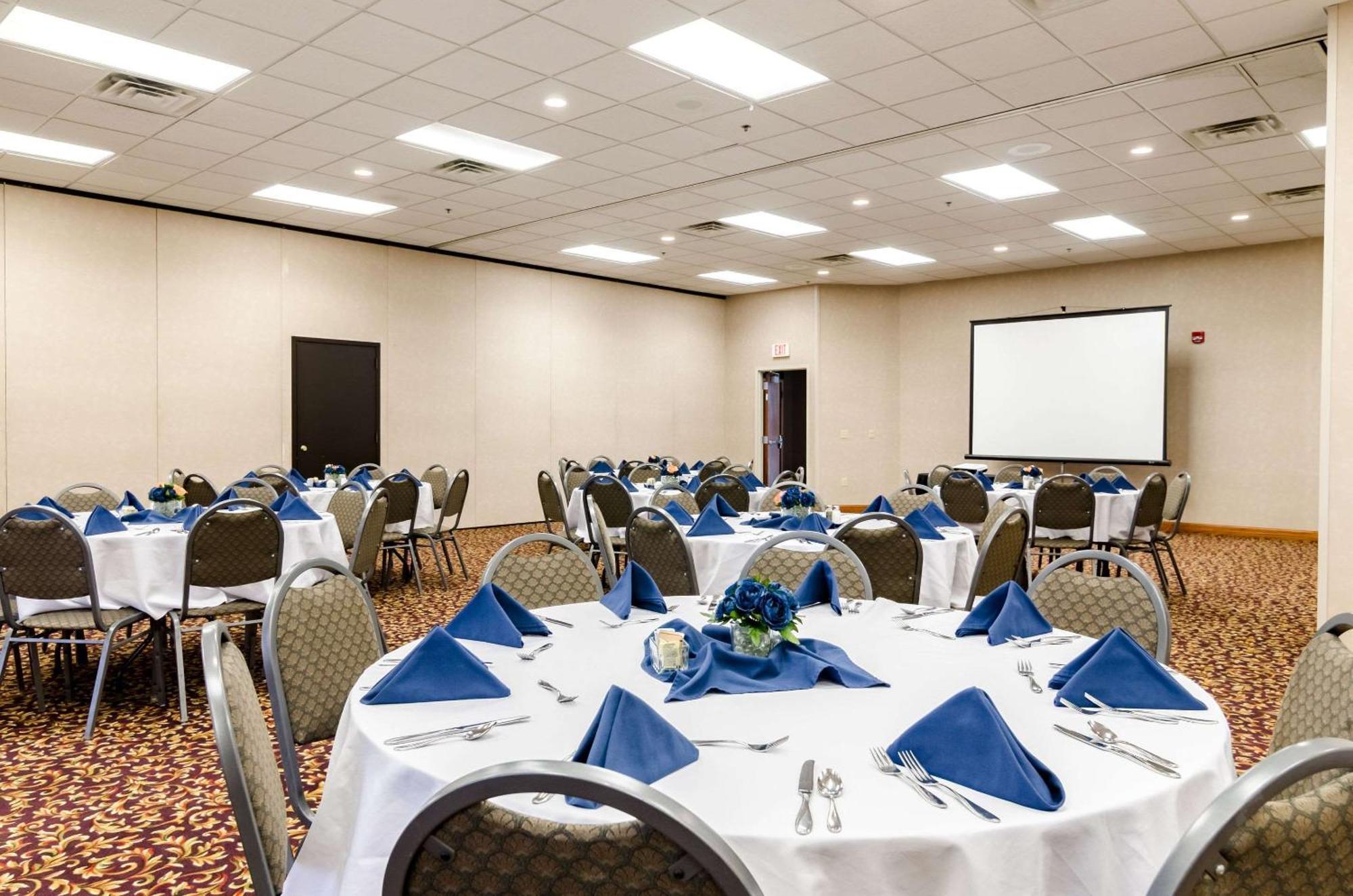 Comfort Inn Colby Εξωτερικό φωτογραφία