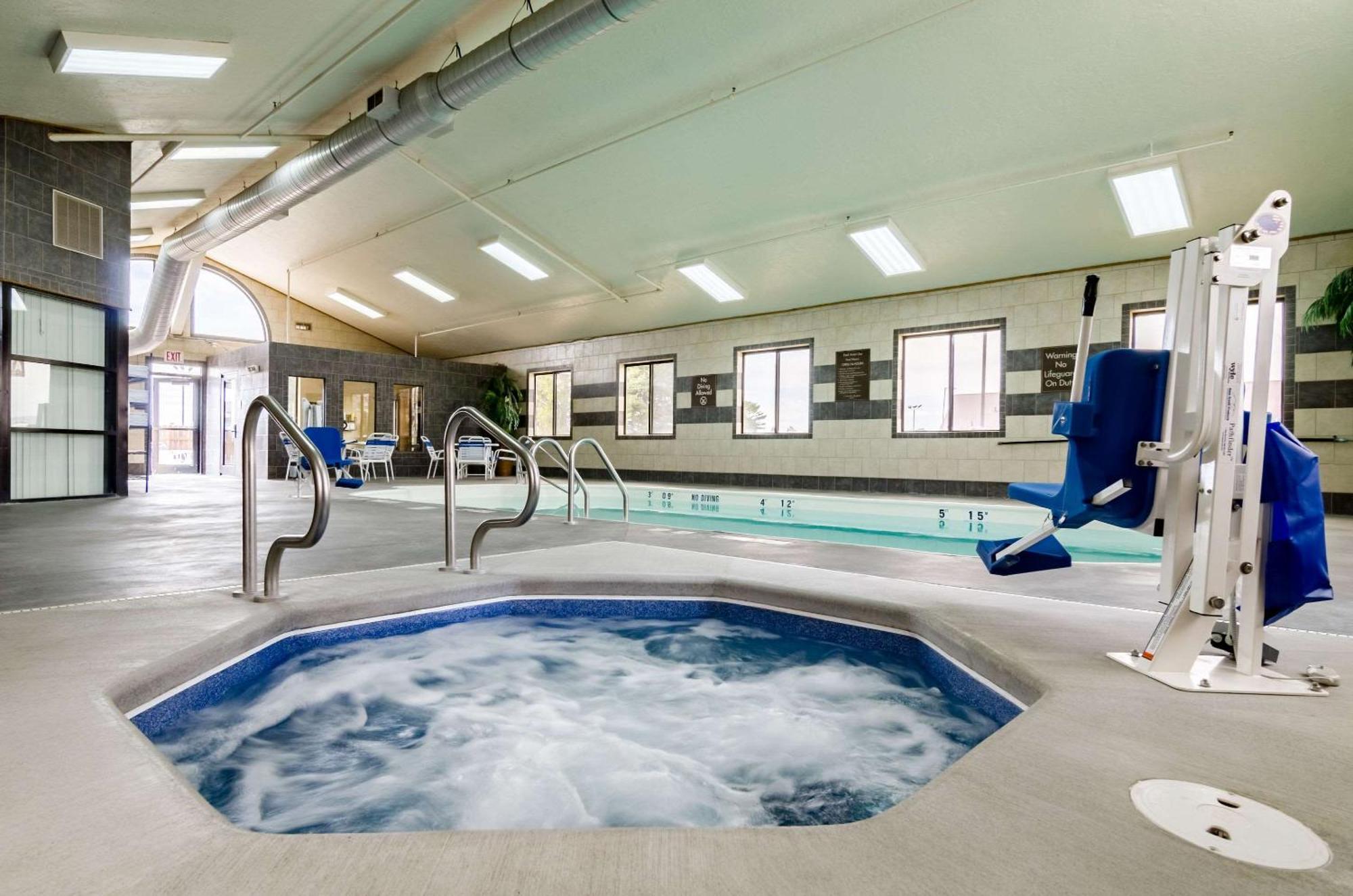 Comfort Inn Colby Εξωτερικό φωτογραφία