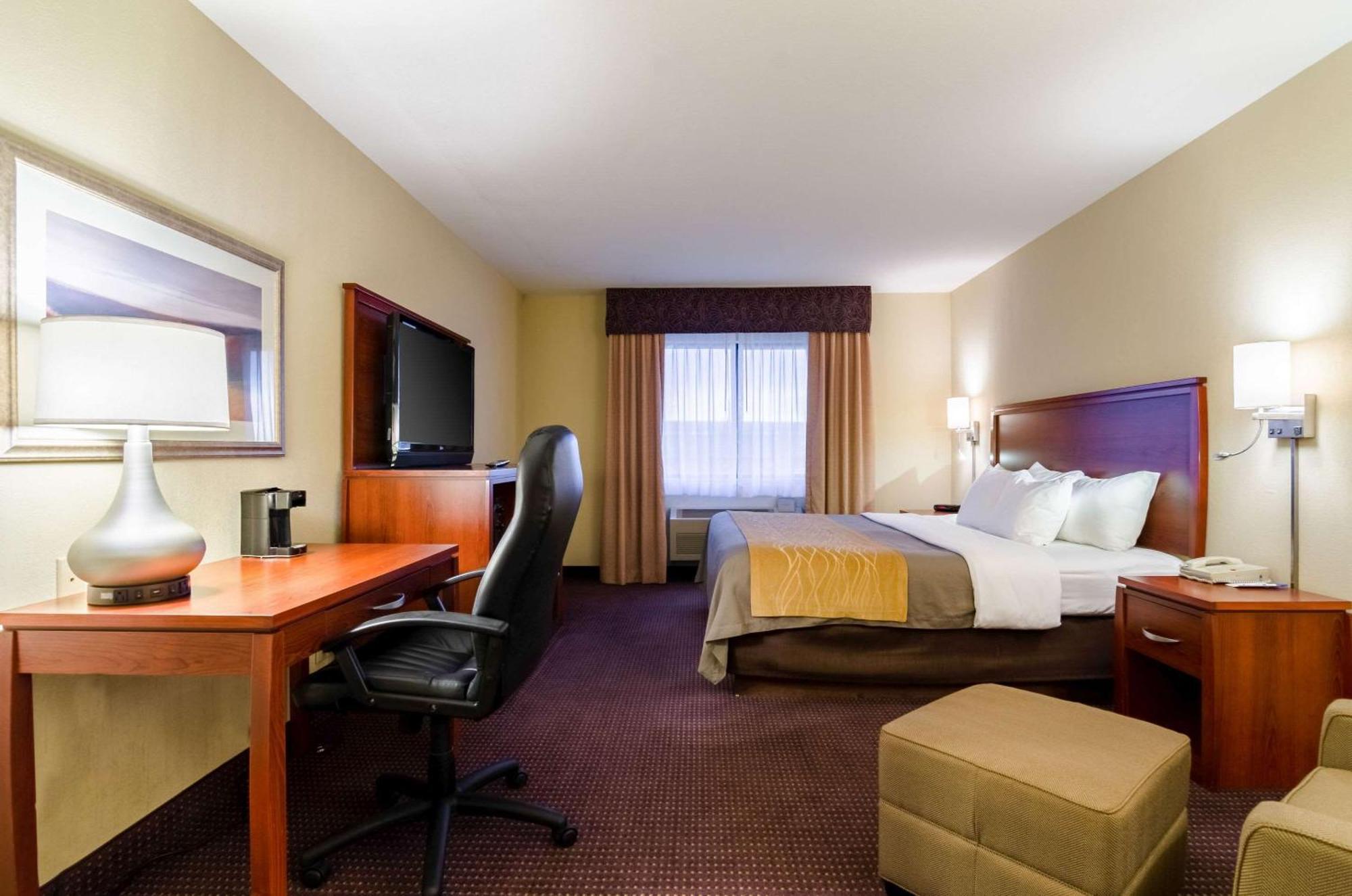 Comfort Inn Colby Εξωτερικό φωτογραφία