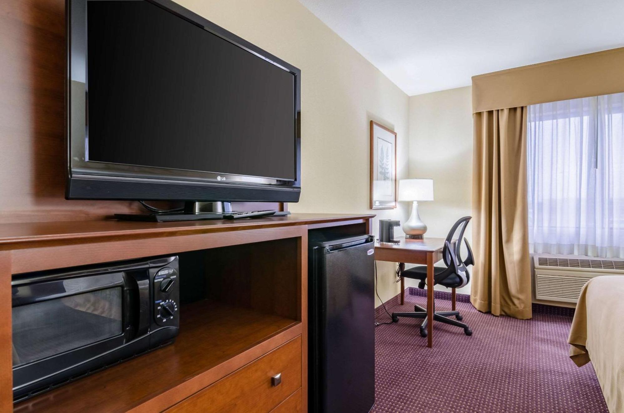Comfort Inn Colby Εξωτερικό φωτογραφία