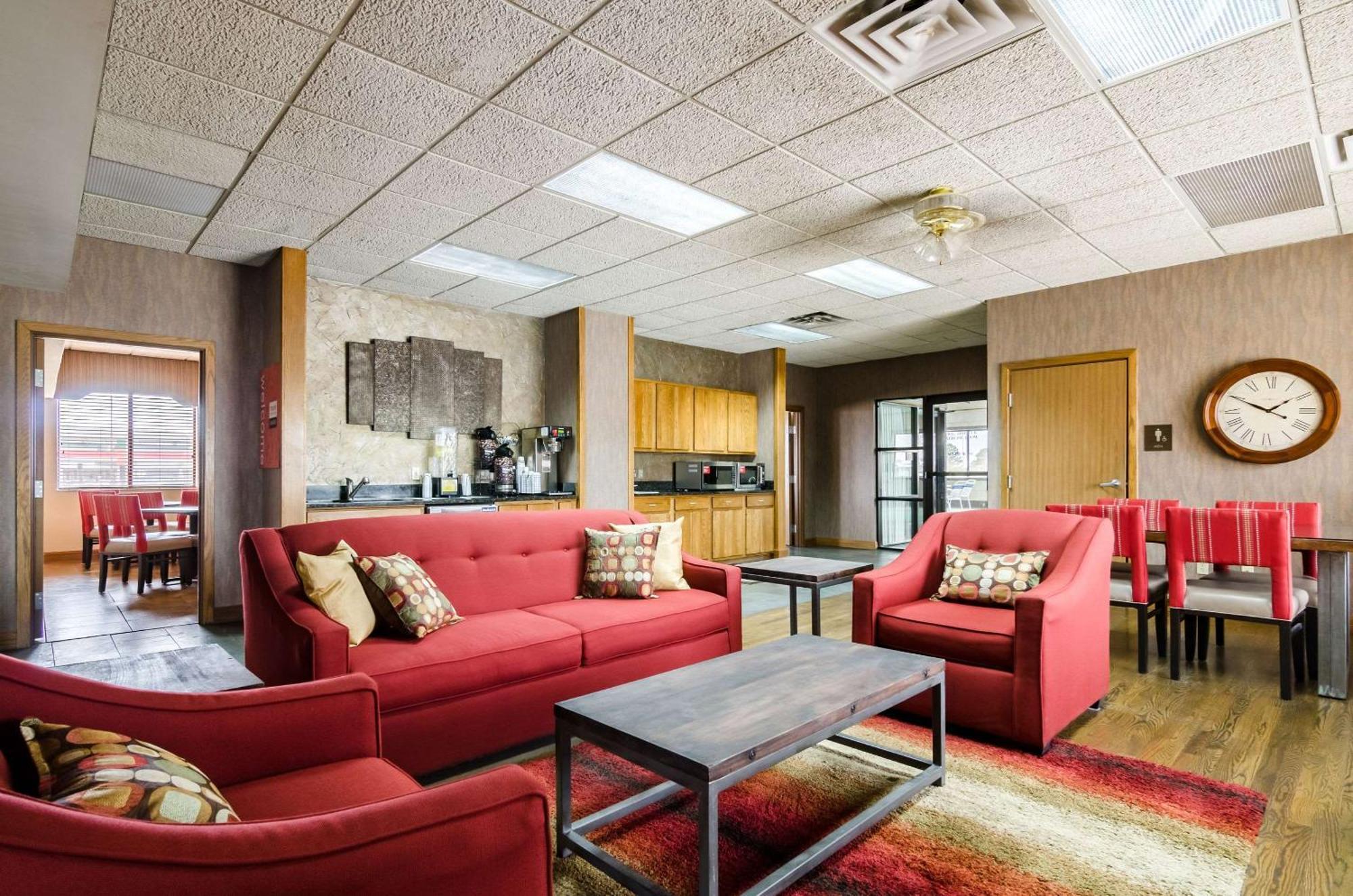 Comfort Inn Colby Εξωτερικό φωτογραφία