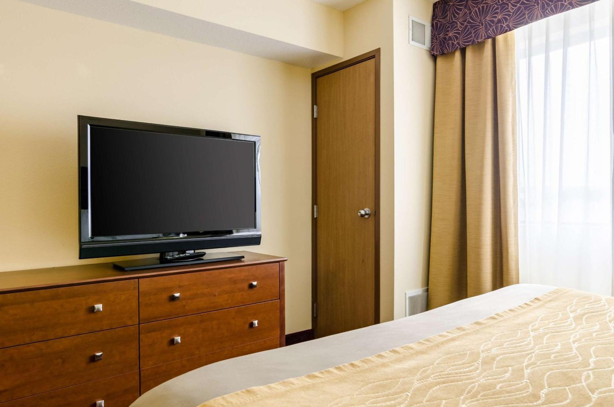 Comfort Inn Colby Εξωτερικό φωτογραφία