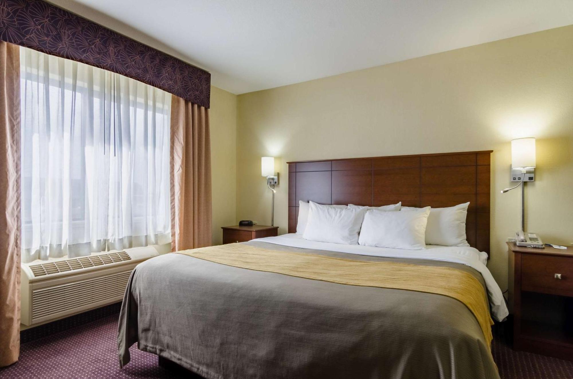 Comfort Inn Colby Εξωτερικό φωτογραφία