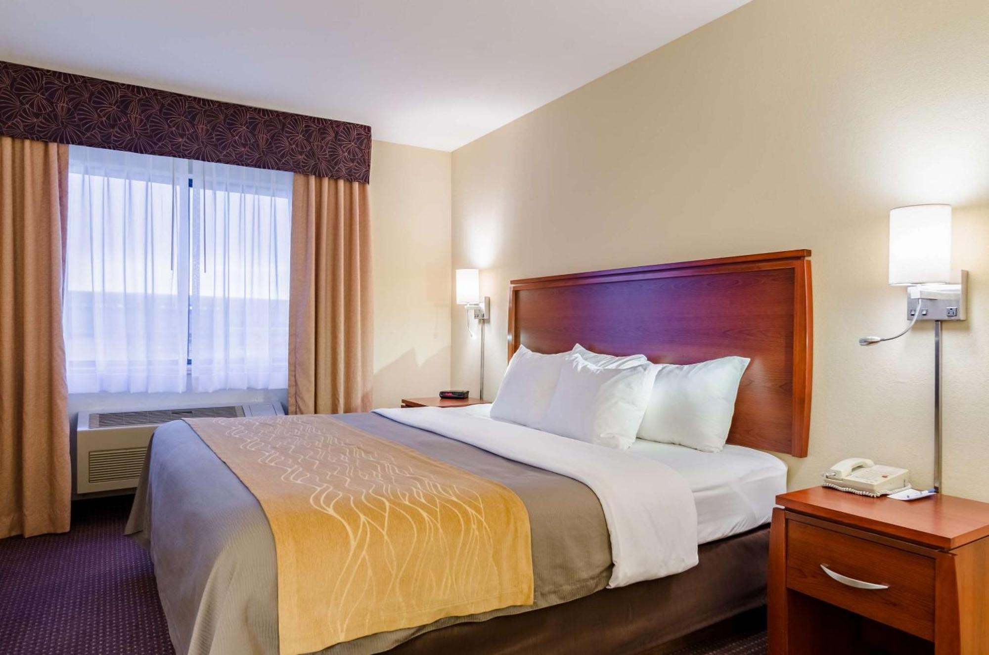 Comfort Inn Colby Εξωτερικό φωτογραφία