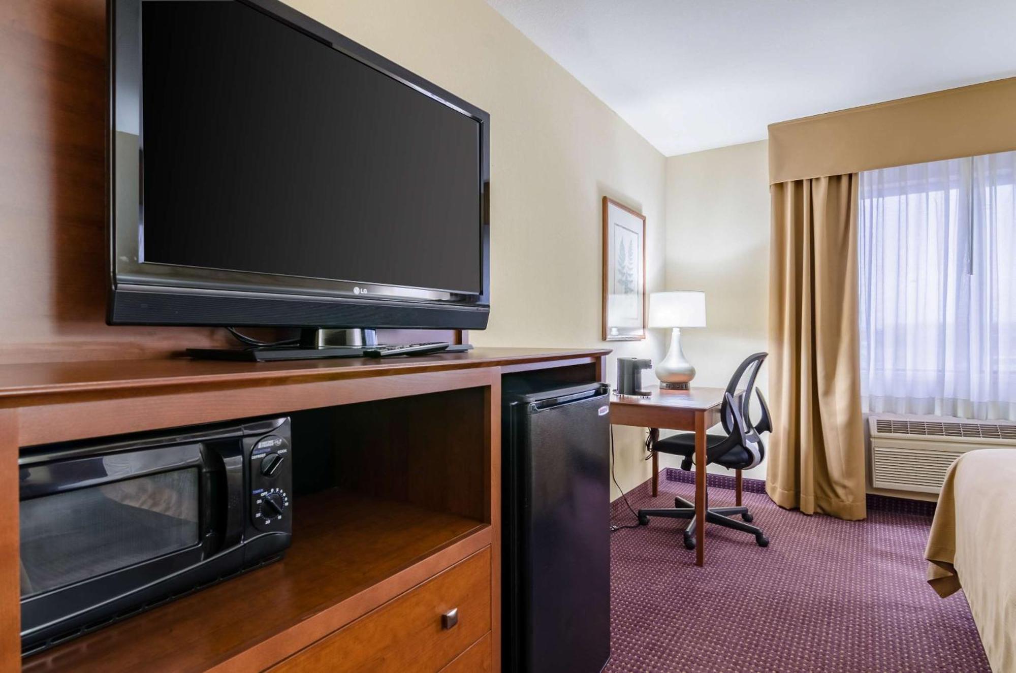 Comfort Inn Colby Εξωτερικό φωτογραφία