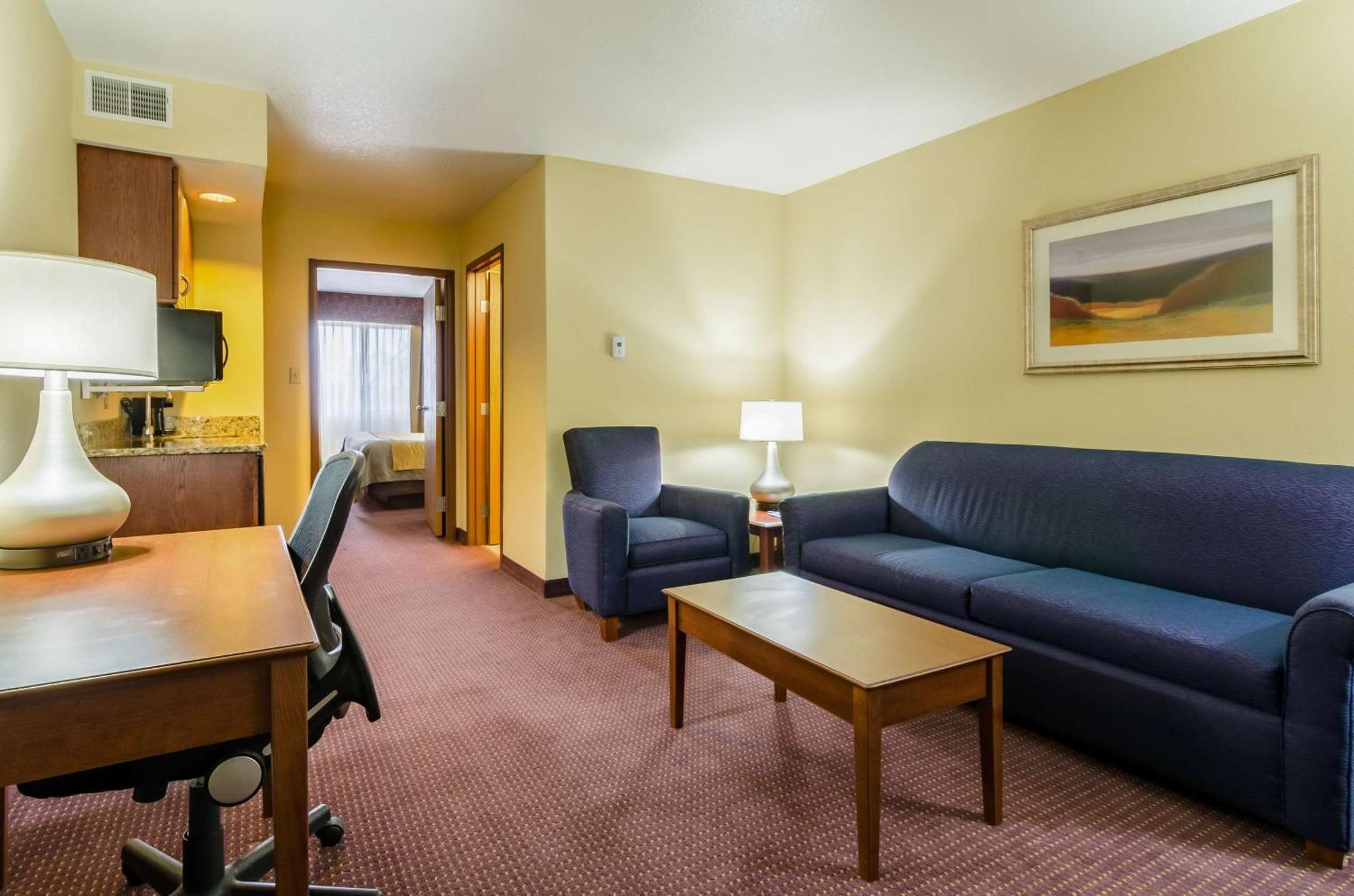Comfort Inn Colby Εξωτερικό φωτογραφία